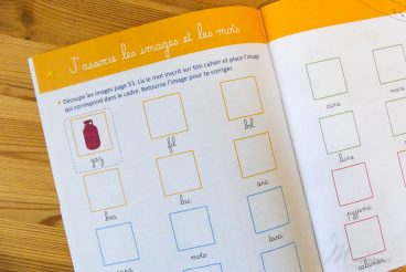 Apprendre à lire avec le cahier d'activités Montessori de Larousse
